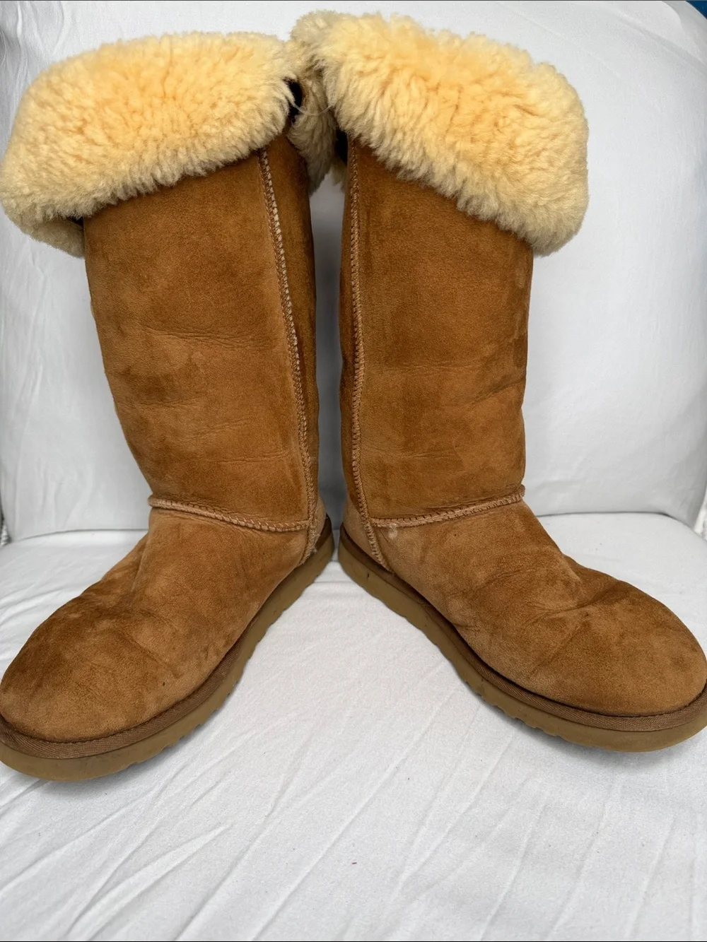 UGG Women's Button-Detail Shearling Suede Boots - Chestnut
